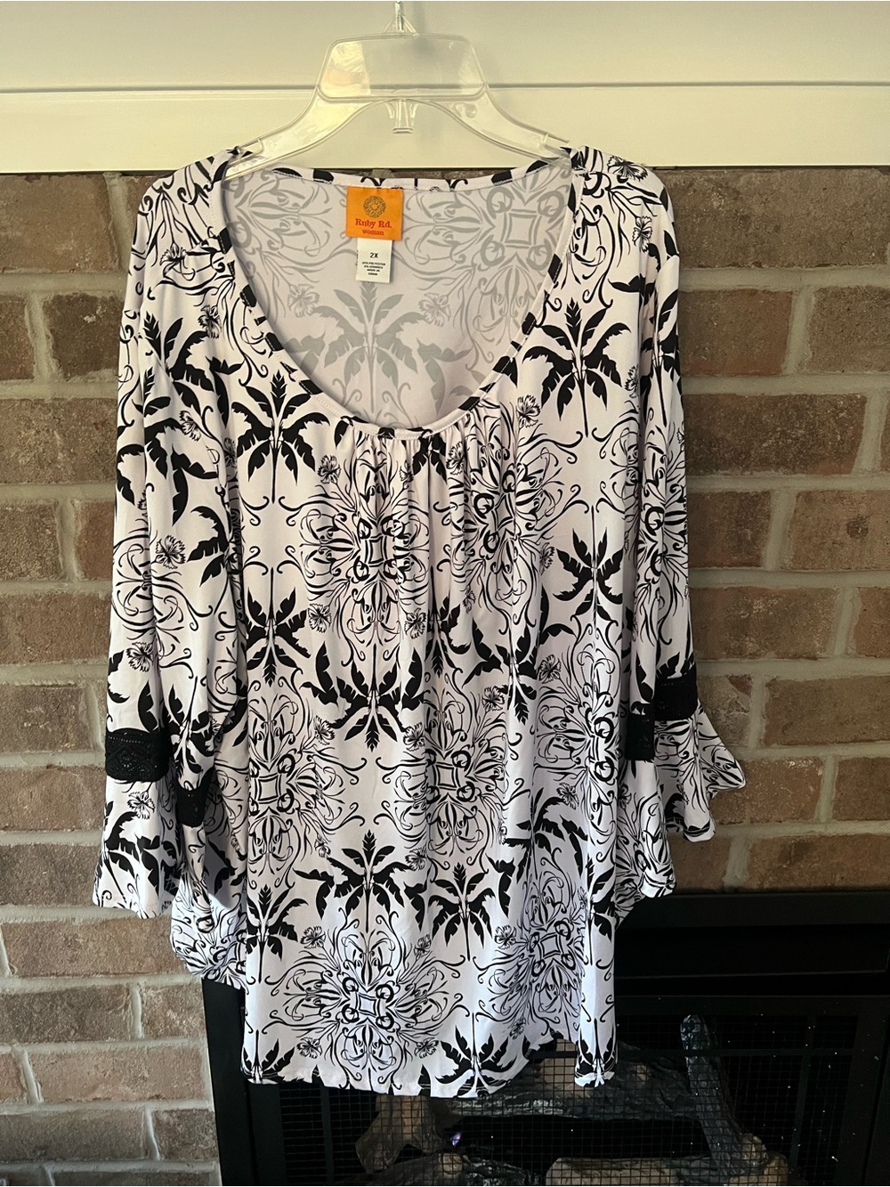 Ruby Rd. Black & White Floral Scroll Scoop Neck Blouse - Picture 1 of 3